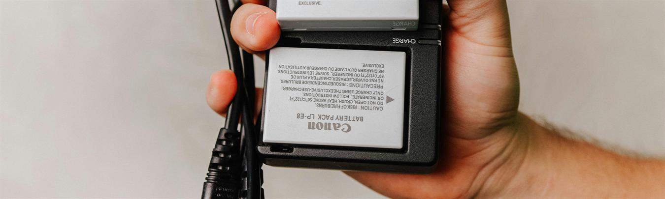 batteriladdare_skylt.jpg 